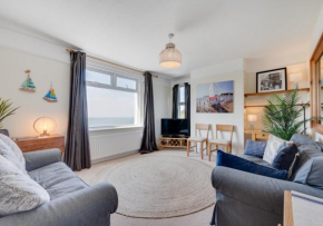 Combesgate Apartment